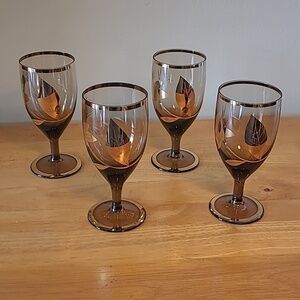 VINTAGE Amber Gold Tone Floral & Etched Detail Liqueur Stemware Glasses,Set of 4